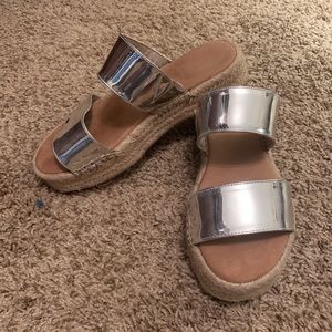 Aldo silver sandal 6.5